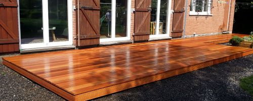 Pose d'une terrasse en bois exotique dans le nord