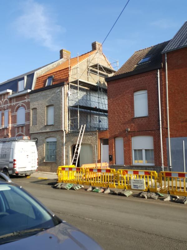 Isolation De Pignon En Bardage De Fibre De Ciment A Wervicq Sud En Cours
