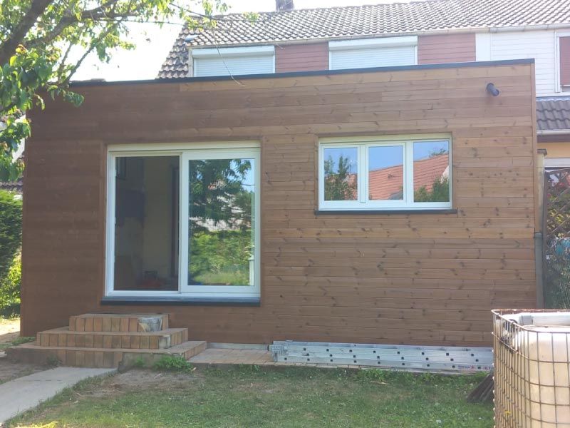 Rénovation d'une extension à Bondues vue façade arrière une fois le chantier terminé